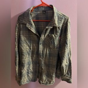 Women’s size large unlined flannel button down shirt